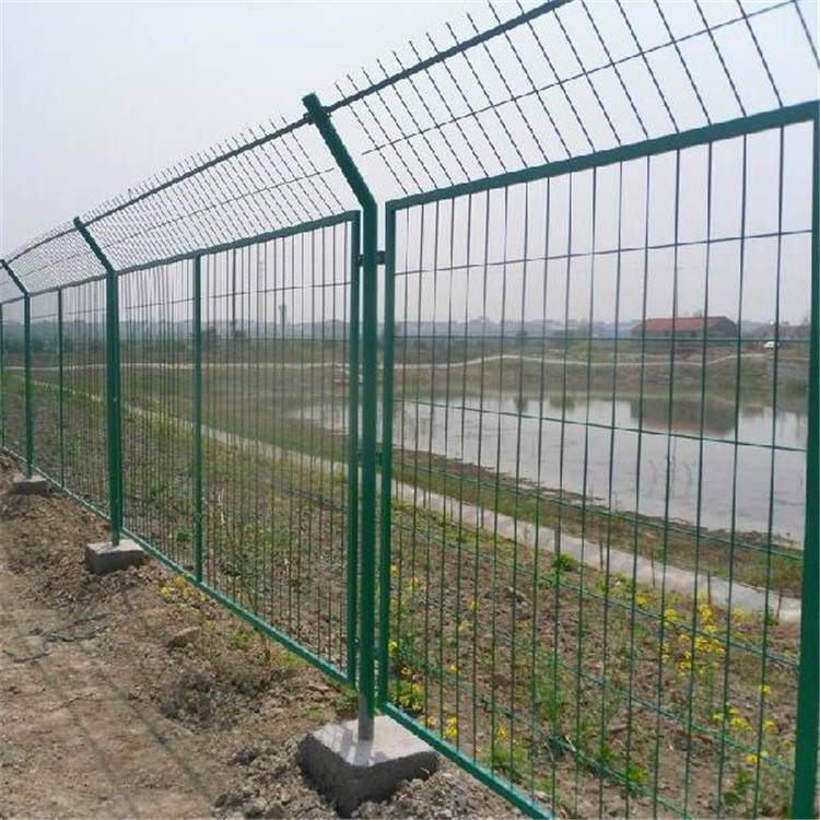鐵絲圍欄網,雙邊絲圍欄網案例展示圖片2